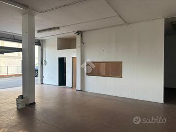 MAGAZZINO A SIGNA