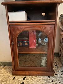 Mobiletto in legno con anta in vetro 40€