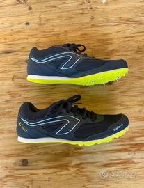 Scarpe atletica chiodate marca decathlon