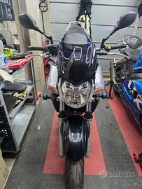 Suzuki gsr 600