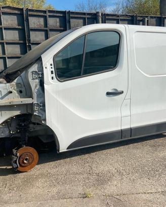 portiera renault trafic terza serie dal 2014 al 20