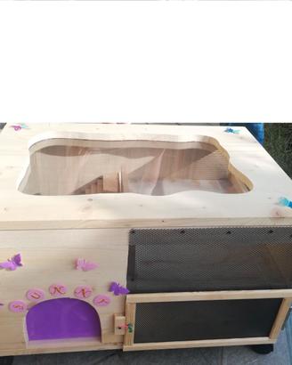 Casetta realizzata per piccoli animali