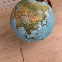 Mappamondo luminoso