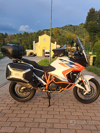 KTM 1290 Super Adventure R 2024 con soli 4700km