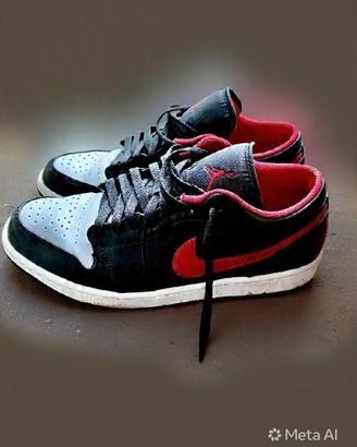 scarpe  JORDAN  originali  (mis 44)  con scatola 