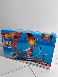 Hot Wheels Massive Loop Mayhem