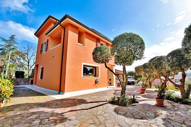 Villa indipendente con giardino e vigneto a Ozieri