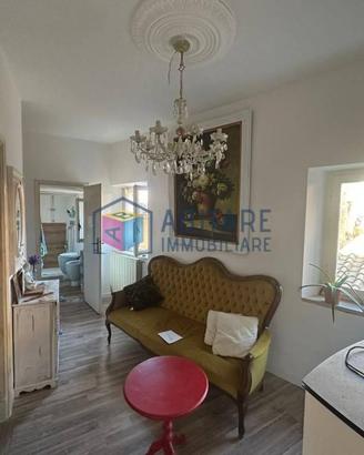 Appartamento di 140 m² con più di 5 locali a Guard