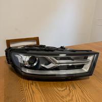 Faro Q7 4M anteriore destro dx