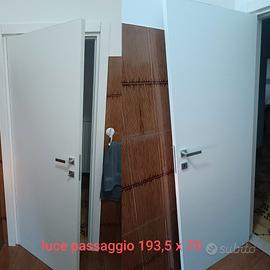 porte interne con cerniere a scomparsa 
