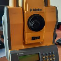 Stazione totale Trimble 5603 con accessori