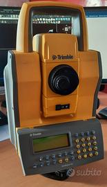 Stazione totale Trimble 5603 con accessori