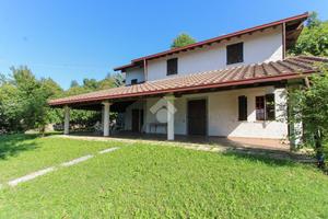 VILLA SINGOLA A GAVARDO