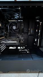 postazione pc fisso, monitor, mouse e tastiera