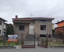 VILLA SINGOLA A MONTELLO