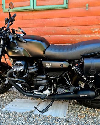 Moto Guzzi V7 Stone Super Accessoriata 