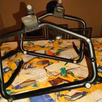 Bauletti rigidi laterali GIVIe attacco x vfr VTEC