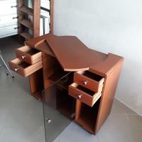 antico mobiletto porta tv con piano sopra rotante