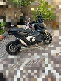 Honda xadv 750