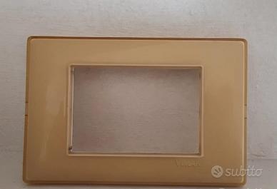 33 Placchette Vimar Plana colre oro da 3 posti