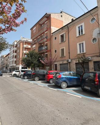 Via Roma - 65 mq con soffitta - Zona centro