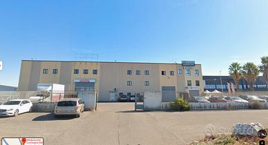 Ufficio arredato luminosissimo