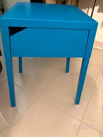 Comodino blu