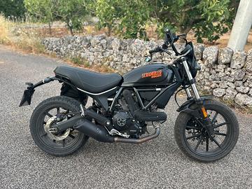 Ducati Scrambler Sixty2 Nero opaco
