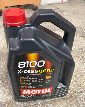 Olio motore motul xcess 5w40