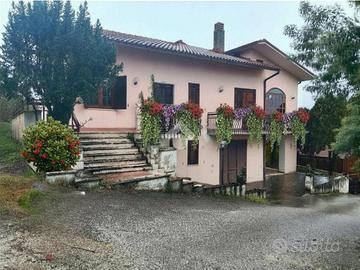 VILLA SINGOLA A MONTEMILETTO
