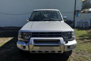 MITSUBISHI PAJERO GLS 2.5 TD 4x4 – 1998