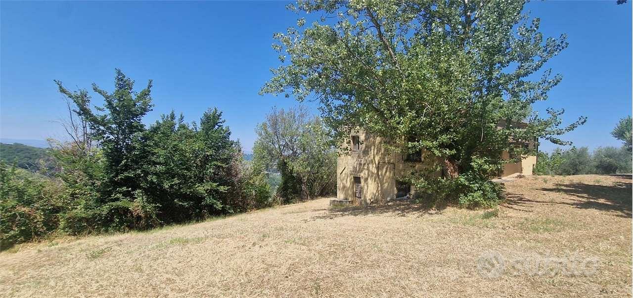 GUALDO CATTANEO - SARAGANO - CASALE CON TERRENO - Vista 2