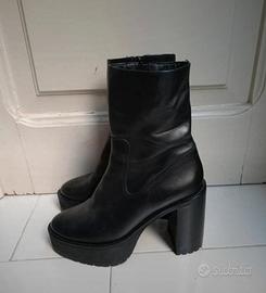 Stivali neri Buffalo n.38