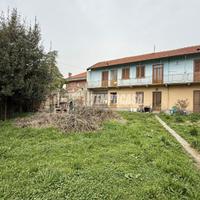 CASA INDIPENDENTE CON GIARDINO