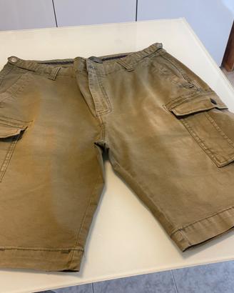 Pantaloncino uomo color verde militare in cotone