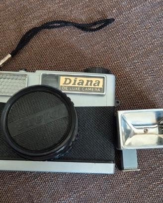 macchina fotografica diana