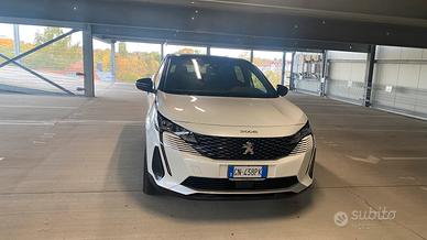 Peugeot  3008