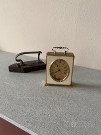 Orologio sveglia da comodino vintage