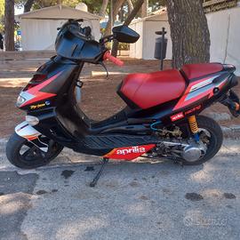 Aprilia sr 50 ditech v endo tutti I pezzi .