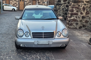 Autofunebre mercedes