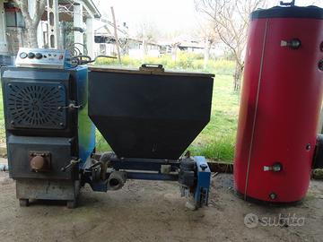 CALDAIA BIOMASSA POLICOMBUSTIBILE E PUFFER