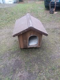 Cuccia in legno di larice per cani medio piccoli