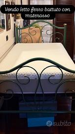 Letto ferro battuto con materasso