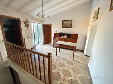 PALAZZINA A CARBOGNANO