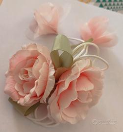 Pinzetta di Fiori di raso rosa per Comunione