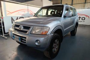 Mitsubishi Pajero 3.2 16V DI-D 5p. Instyle - 7 POS