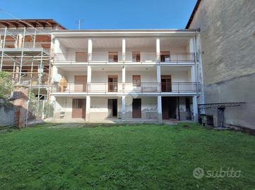 BIFAMILIARE A PEROSA CANAVESE
