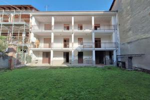 BIFAMILIARE A PEROSA CANAVESE