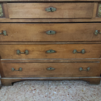 Vendesi comò e due comodini anni '30