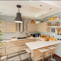 Spaziosa cucina marca Veneta Cucine